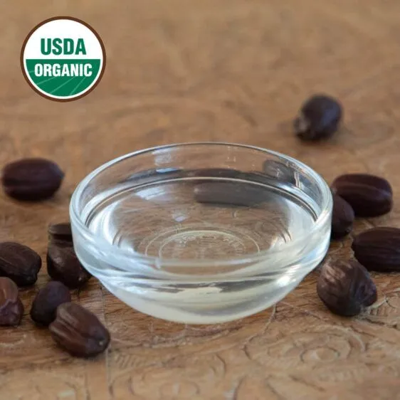 clear jojoba with organic logo