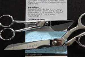 Lubricating gingher shears with jojoba