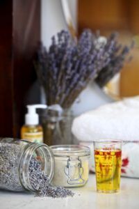 making jojoba sugar scrub