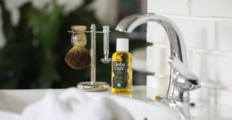 jojoba oil for the perfect shave