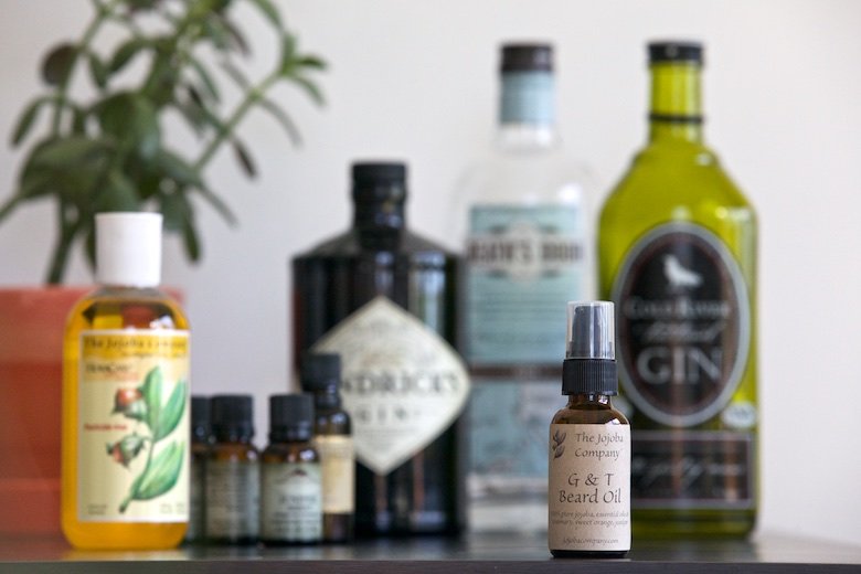 aromatherapy, beard oil recipe, beard oil mix, juniper beard oil, make your own beard oil, 