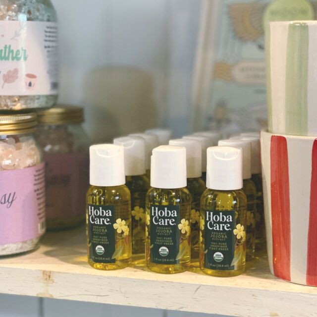 We love seeing bottles of HobaCare out in the wild. Many small health food stores and co-ops stock HobaCare in a few sizes. These sweet little organic 1 oz travel size bottles of HobaCare were spotted by Hillary at @granitehallstore